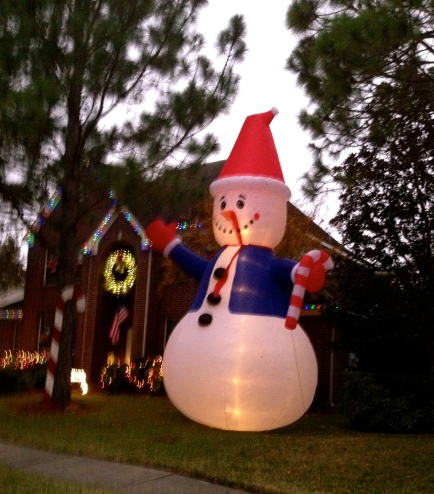 Giant inflatable Snowman yard decoration