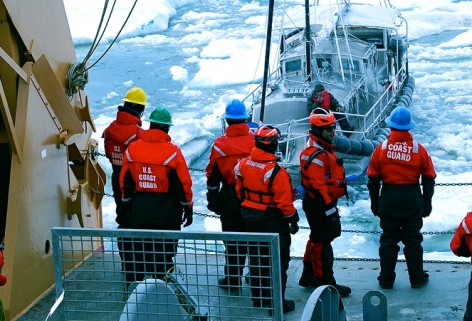 Coast Guard Cutter Healy rescues man on sailboat stuck in Alaskan Ice (flickr.com.photo/coastguardnews/ US PD: by fed employee)